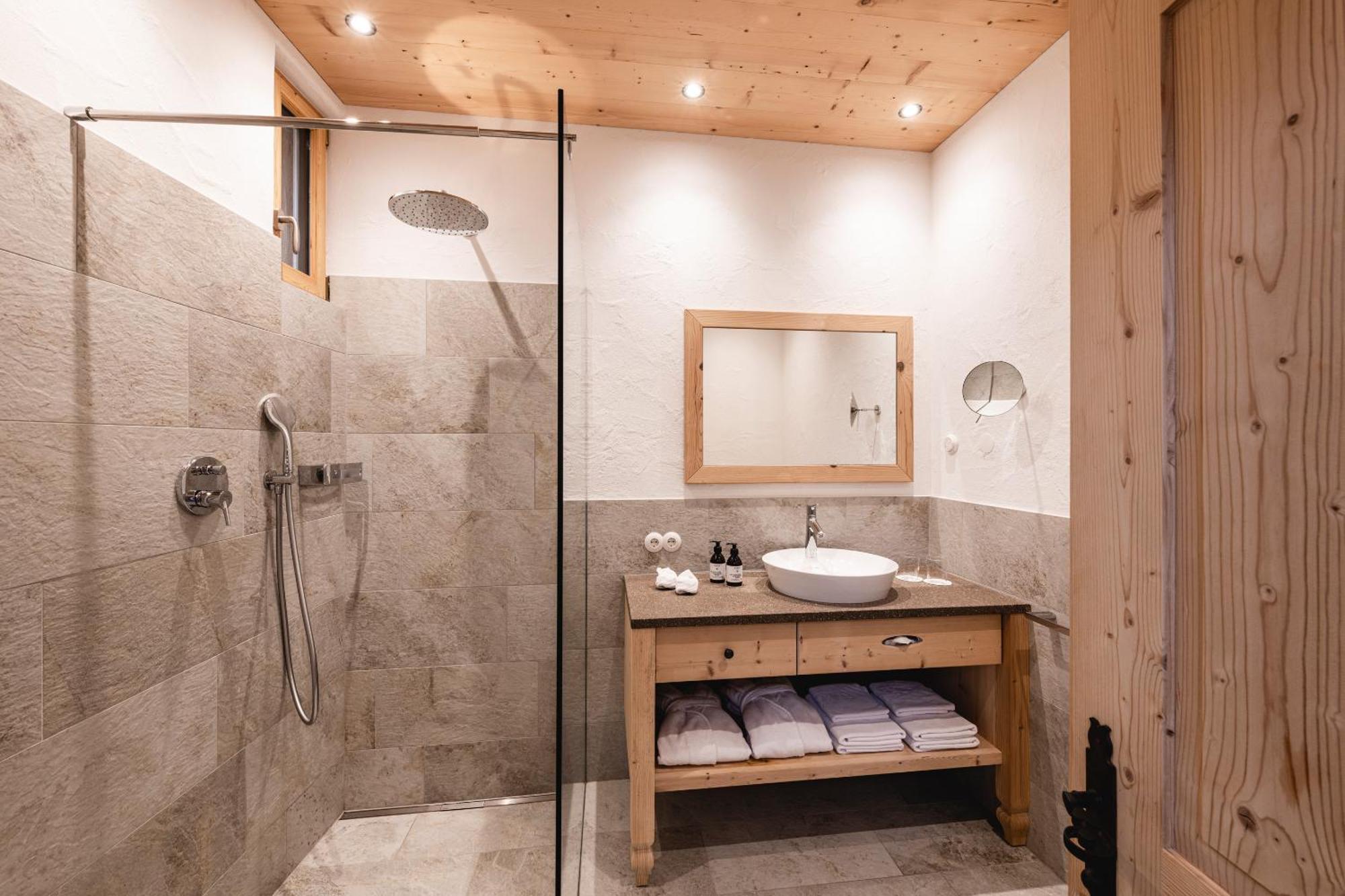 ラグンドHuber Unterm Baumアパートメント 部屋 写真